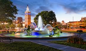 Country Club Plaza Kansas City, MO Country Club Plaza - https://www.businesswire.com/news/home/20160104006471/en/Taubman-Macerich-Acquire-Country-Club-Plaza